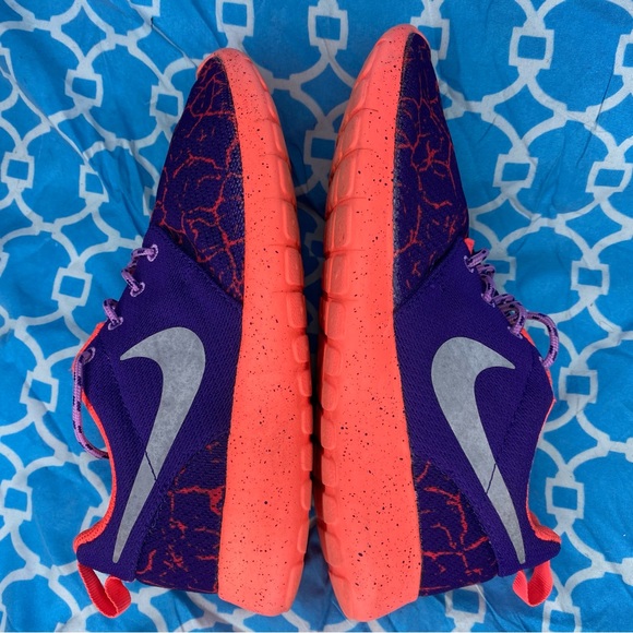 Nike Women’s size 6.5 Roshe one Lava purple orange running sneakers wmns shoes - Picture 8 of 11